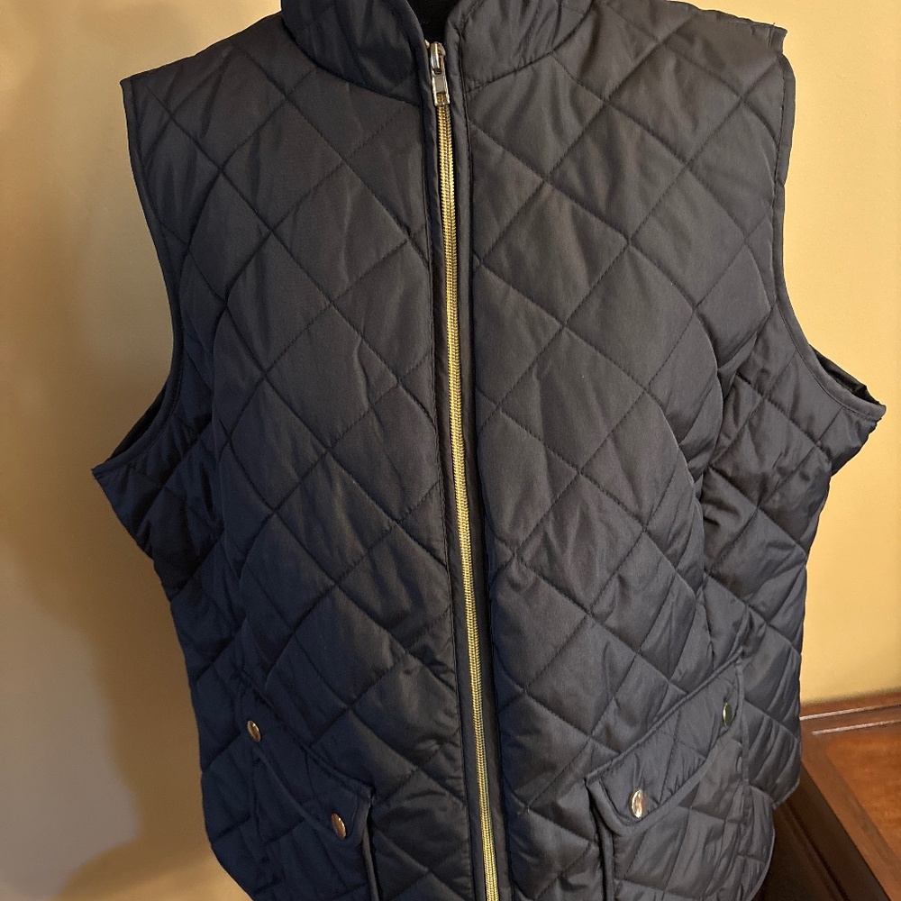 Two pocket quilted vest